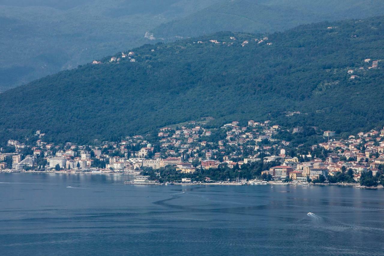 Vrata Jadrana 1 Apartment Rijeka Exterior foto